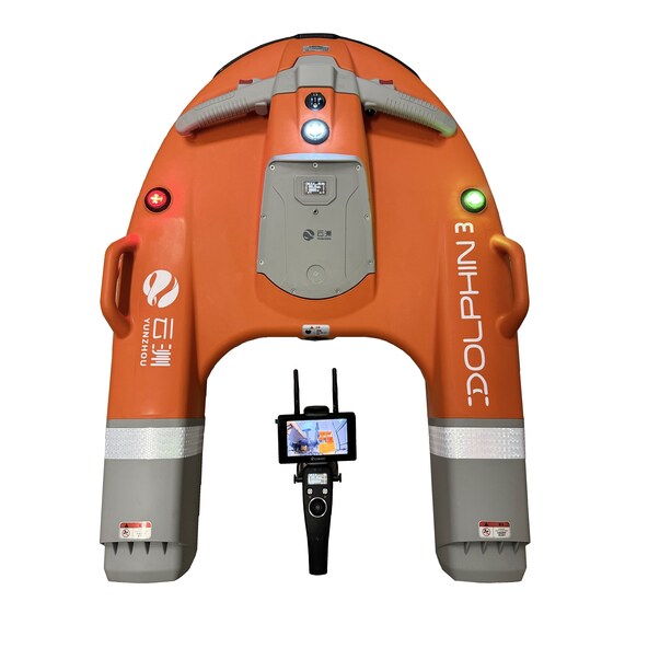 ③リモコン式救命浮輪「OceanAlpha Dolphin 3」（パネル展示）